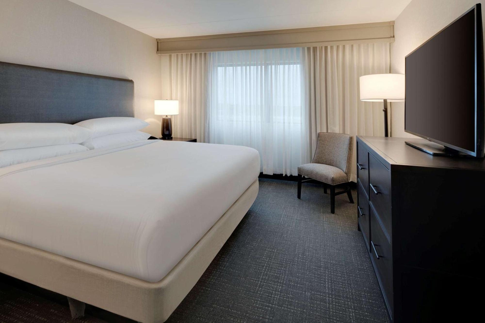 Embassy Suites By Hilton Detroit Troy Auburn Hills Екстер'єр фото