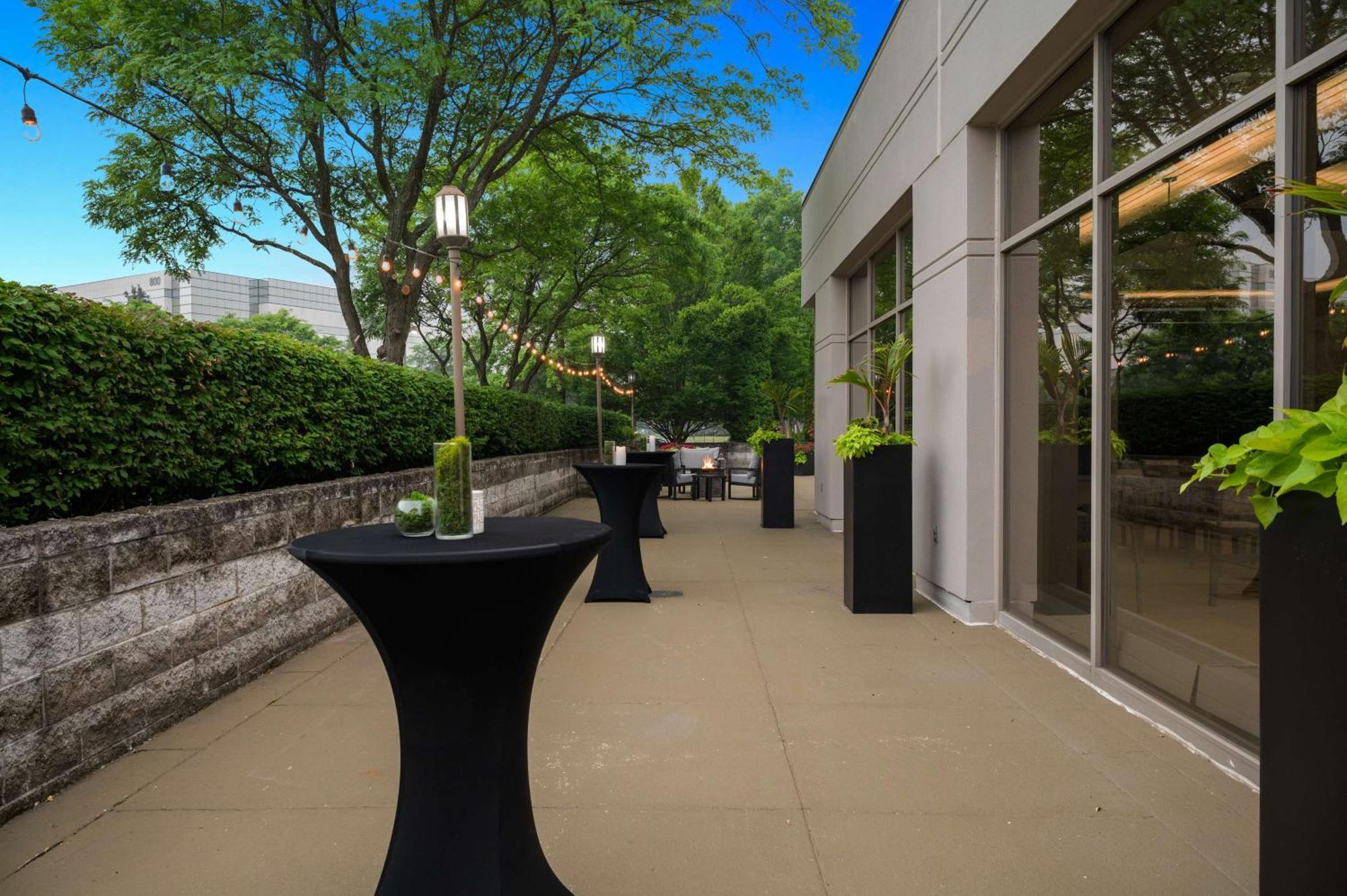 Embassy Suites By Hilton Detroit Troy Auburn Hills Екстер'єр фото