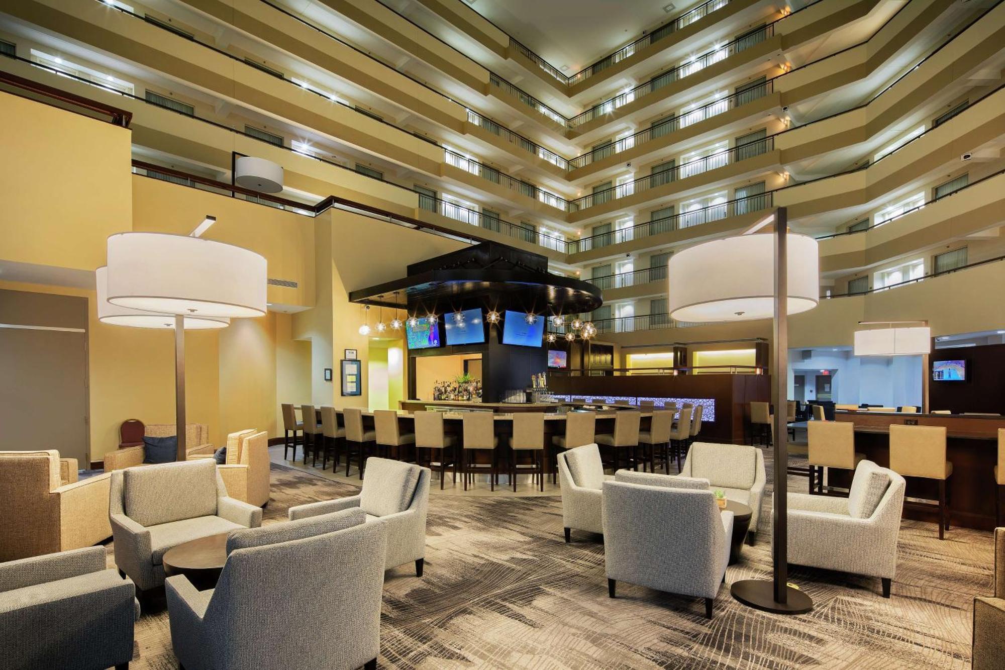 Embassy Suites By Hilton Detroit Troy Auburn Hills Екстер'єр фото