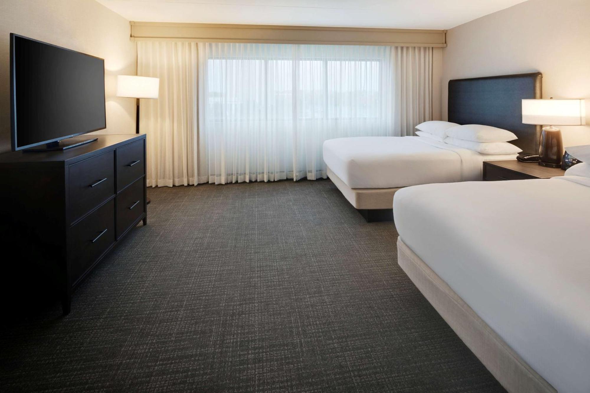 Embassy Suites By Hilton Detroit Troy Auburn Hills Екстер'єр фото