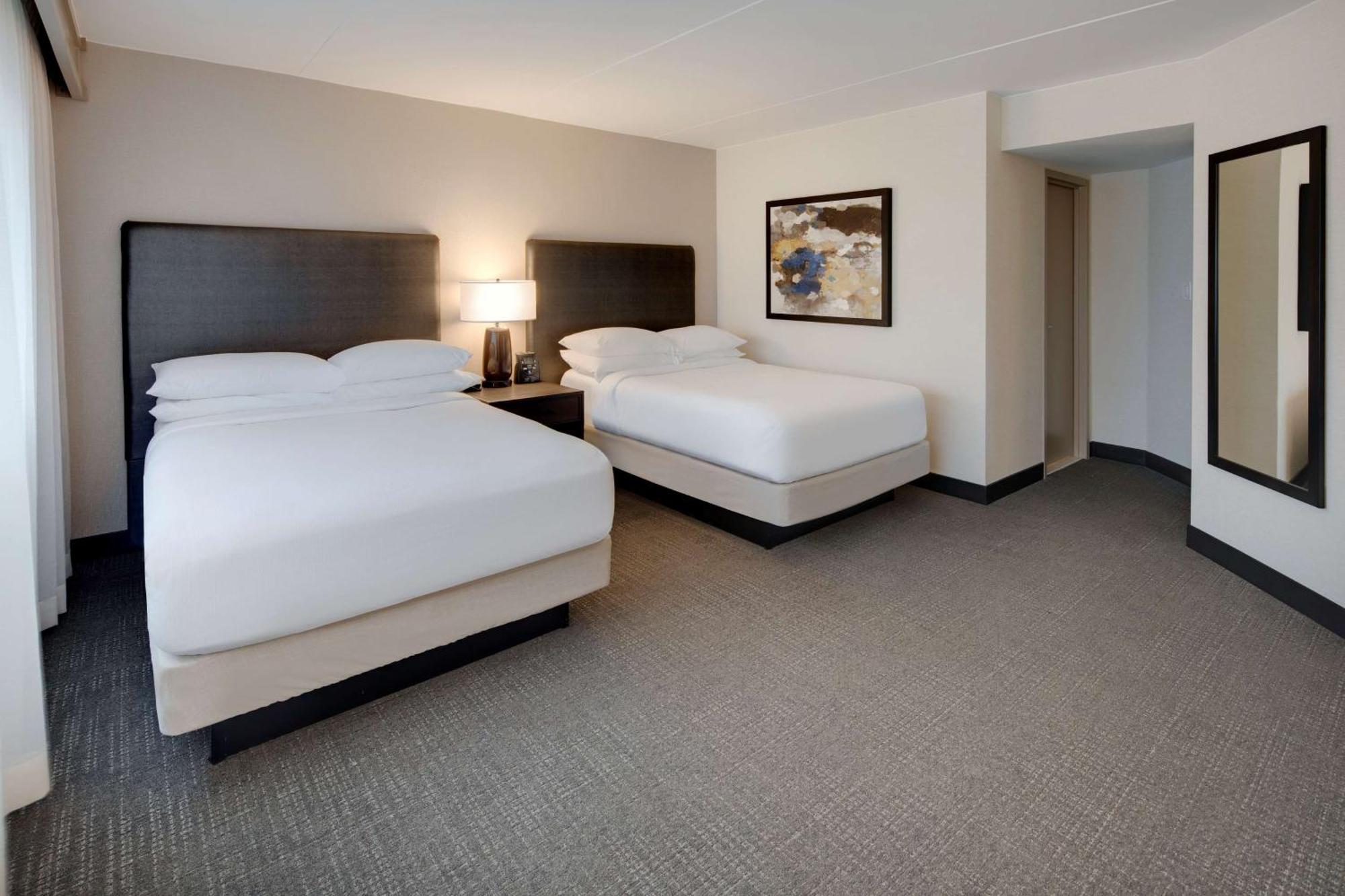 Embassy Suites By Hilton Detroit Troy Auburn Hills Екстер'єр фото