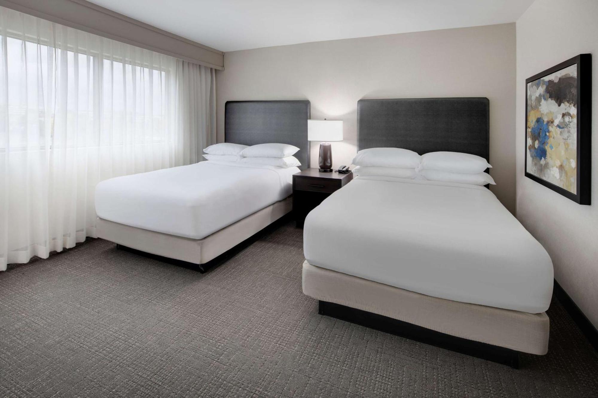 Embassy Suites By Hilton Detroit Troy Auburn Hills Екстер'єр фото
